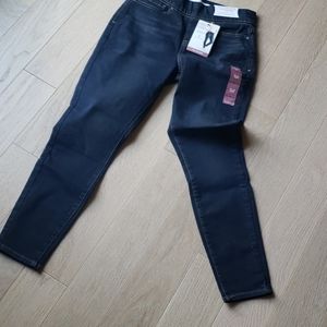 Levi strauss pull on skinny jeans